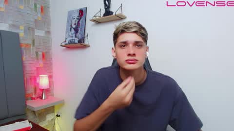 Snapshot of flaquito___ chatting on April 30, 2026, 8:57 pm Flaquito online show from April 30, 2026, 8:57 pm