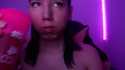 Snapshot of flaream_angel chatting on October 25, 2025, 4:42 am Alexa online show from October 25, 2025, 4:42 am