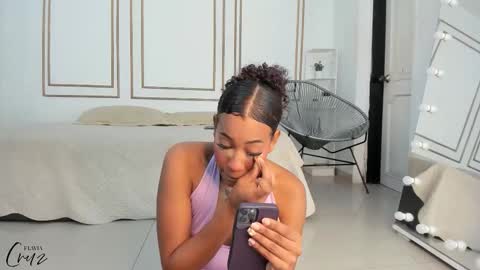 Snapshot of flavia_cruz chatting on October 6, 2025, 7:22 pm Flavia online show from October 6, 2025, 7:22 pm