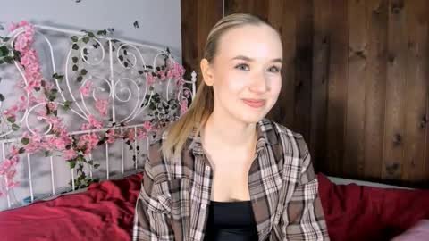 Amina online show from November 22, 2025, 8:35 am