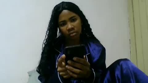 fleurissa online show from September 9, 2025, 12:05 pm