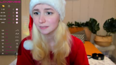 Snapshot of fleximona chatting on December 21, 2024, 12:38 pm FlexiMona online show from December 21, 2024, 12:38 pm