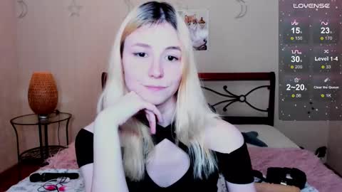 FlexiMona online show from October 12, 2025, 3:22 pm