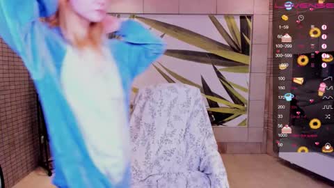 Snapshot of fleximona chatting on January 11, 2026, 10:37 pm FlexiMona online show from January 11, 2026, 10:37 pm