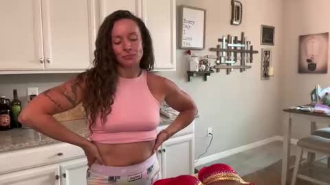 Flexing Jessi online show from May 4, 2026, 8:16 pm