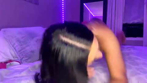 Roxy online show from February 21, 2025, 7:01 am