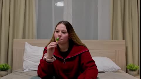 Alorena online show from February 5, 2026, 4:55 pm