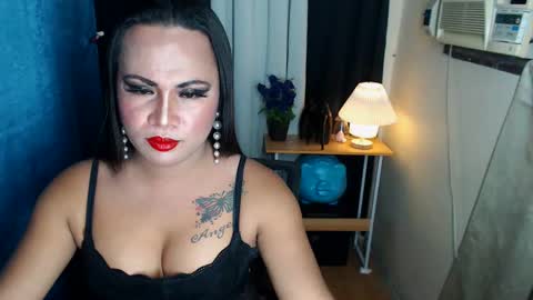Angel online show from February 1, 2025, 5:37 pm
