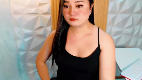 ASHLY online show from January 14, 2025, 5:08 am