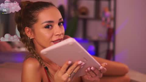 Snapshot of flirty_fawn chatting on January 2, 2025, 1:19 pm Ana online show from January 2, 2025, 1:19 pm