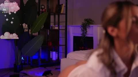 Ana online show from June 8, 2026, 9:04 pm