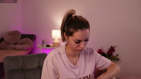 Snapshot of flirty_fawn chatting on August 3, 2026, 3:05 am Ana online show from August 3, 2026, 3:05 am