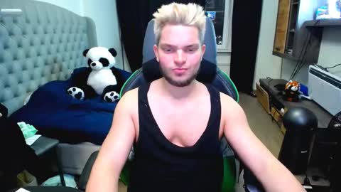 Snapshot of flirty_sugar chatting on November 17, 2025, 4:57 pm Flirty sugar online show from November 17, 2025, 4:57 pm