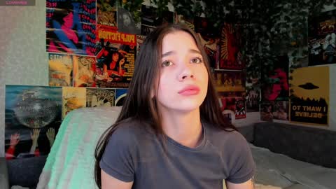 Emely  online show from February 6, 2025, 10:21 pm
