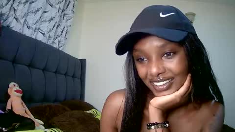 sheery online show from January 25, 2025, 1:52 pm