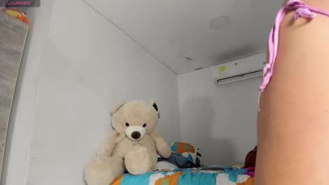    online show from November 22, 2025, 4:33 am