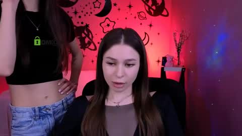 Snapshot of flora_ri chatting on April 13, 2026, 9:26 am just ask me online show from April 13, 2026, 9:26 am