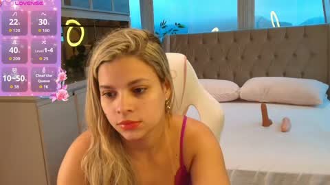 Snapshot of florence_ford chatting on May 25, 2026, 10:54 am Florence Ford online show from May 25, 2026, 10:54 am