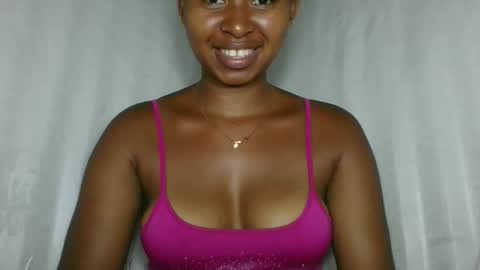 florencia011 online show from November 30, 2025, 7:01 am