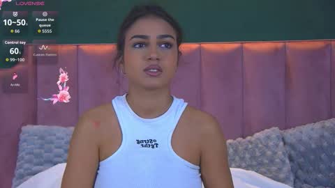 Vanessa online show from October 28, 2025, 5:22 am