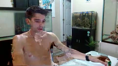 Snapshot of florida_twink chatting on October 13, 2025, 10:10 pm OF Joey Grey17 online show from October 13, 2025, 10:10 pm