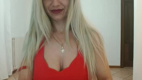 Snapshot of florya4you chatting on October 2, 2025, 12:45 pm florya4you online show from October 2, 2025, 12:45 pm