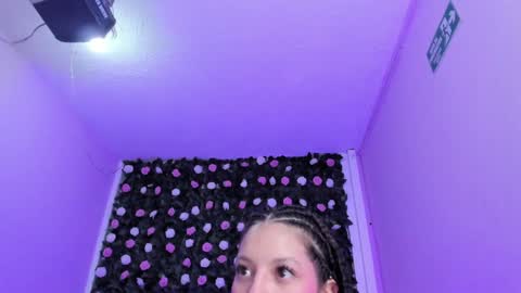 Dulce online show from February 6, 2025, 8:34 pm