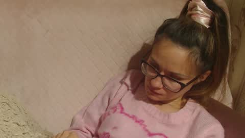 say meow and send tip  online show from October 20, 2025, 3:56 pm