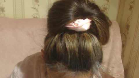 say meow and send tip  online show from October 21, 2025, 12:39 pm