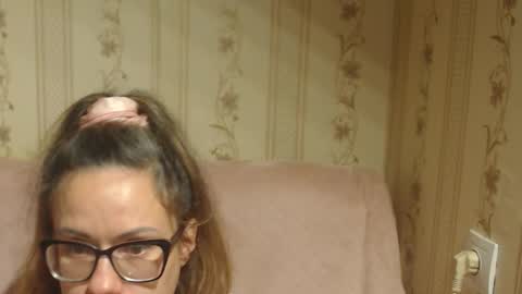 say meow and send tip  online show from November 10, 2025, 4:17 pm