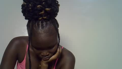 flowerdiva002 online show from December 4, 2025, 8:17 pm