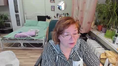 Flowerlower online show from February 5, 2026, 6:56 pm