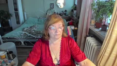 Snapshot of flowerlover8 chatting on July 18, 2026, 1:10 am Flowerlower online show from July 18, 2026, 1:10 am