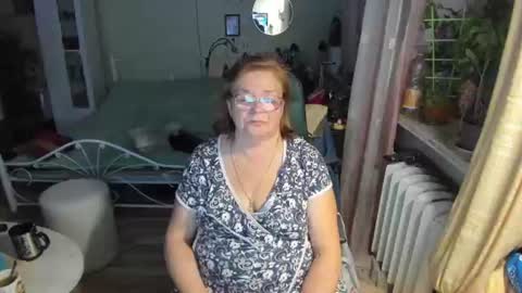 Snapshot of flowerlover8 chatting on July 21, 2026, 12:35 am Flowerlower online show from July 21, 2026, 12:35 am