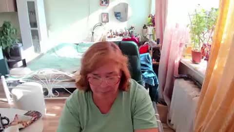 Snapshot of flowerlover8 chatting on July 24, 2026, 2:37 pm Flowerlower online show from July 24, 2026, 2:37 pm