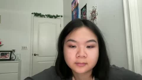 Snapshot of flowerlvr chatting on January 17, 2025, 8:44 pm flowerlvr online show from January 17, 2025, 8:44 pm