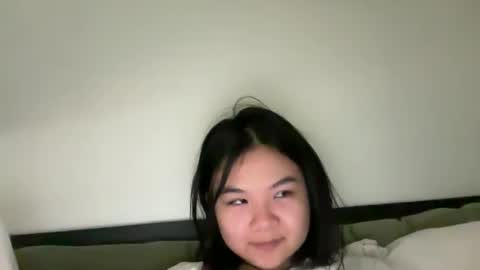 Snapshot of flowerlvr chatting on January 19, 2025, 12:28 am flowerlvr online show from January 19, 2025, 12:28 am