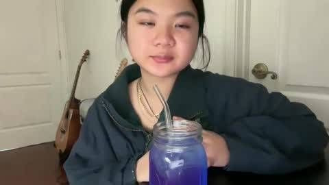 Snapshot of flowerlvr chatting on January 21, 2025, 12:36 am flowerlvr online show from January 21, 2025, 12:36 am