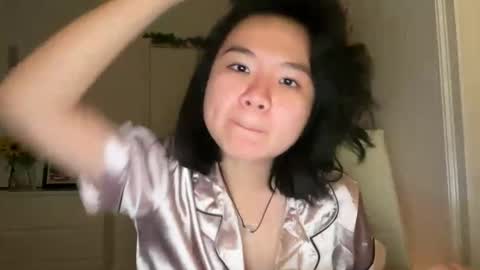 Snapshot of flowerlvr chatting on February 2, 2025, 7:52 am flowerlvr online show from February 2, 2025, 7:52 am