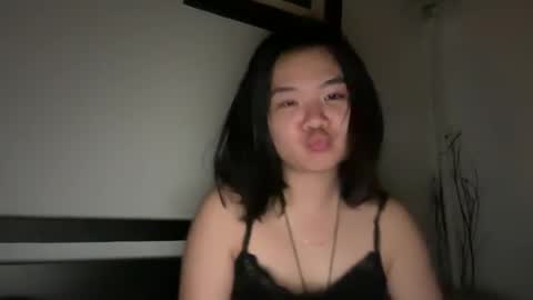Snapshot of flowerlvr chatting on February 12, 2025, 9:31 am flowerlvr online show from February 12, 2025, 9:31 am