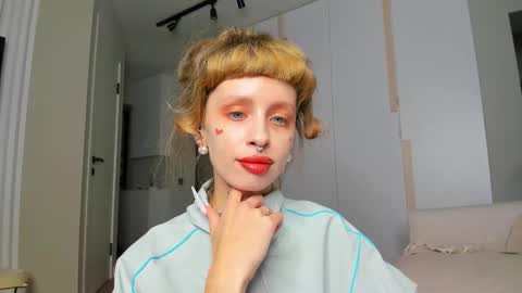 Flower online show from March 13, 2026, 4:35 pm