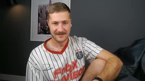 Fluffy online show from October 29, 2025, 7:10 am