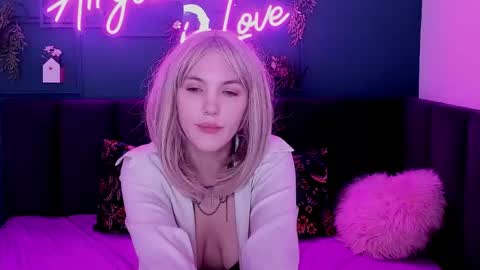 Monica online show from March 4, 2025, 7:41 am