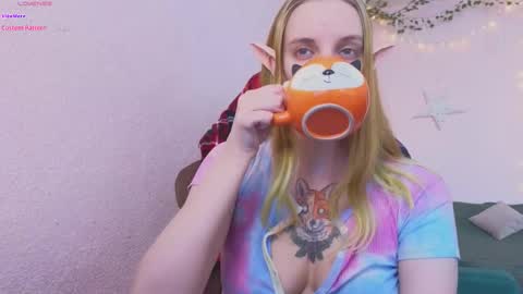 Snapshot of fluffy_muffin3 chatting on February 25, 2026, 8:57 am Agatha online show from February 25, 2026, 8:57 am