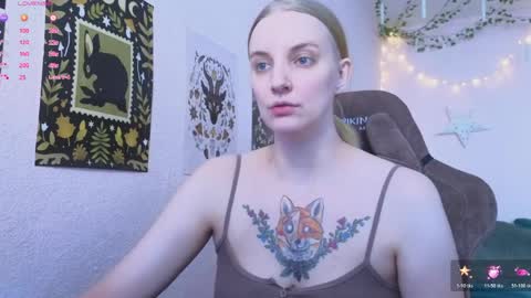 Snapshot of fluffy_muffin3 chatting on March 29, 2026, 9:42 am Agatha online show from March 29, 2026, 9:42 am