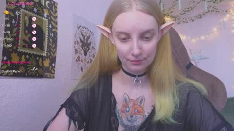 Snapshot of fluffy_muffin3 chatting on April 9, 2026, 9:58 am Agatha online show from April 9, 2026, 9:58 am