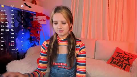 Snapshot of fluffy_waffles chatting on October 26, 2025, 4:02 pm LilLisa online show from October 26, 2025, 4:02 pm