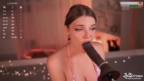 ask me online show from October 17, 2025, 3:25 pm