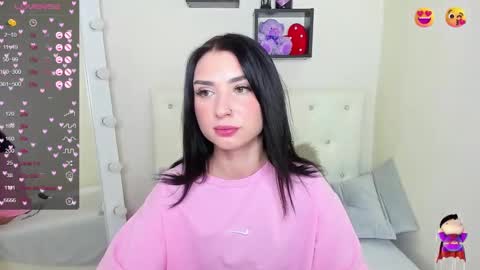 Lina online show from December 6, 2024, 11:47 pm