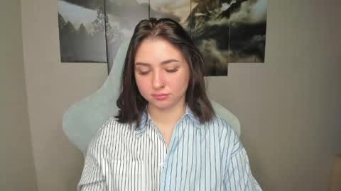Lina online show from May 5, 2026, 1:46 am